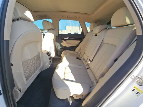 More photos of 2020 Audi Q5 45 Premium Plus at Clement Pre-Owned, MO