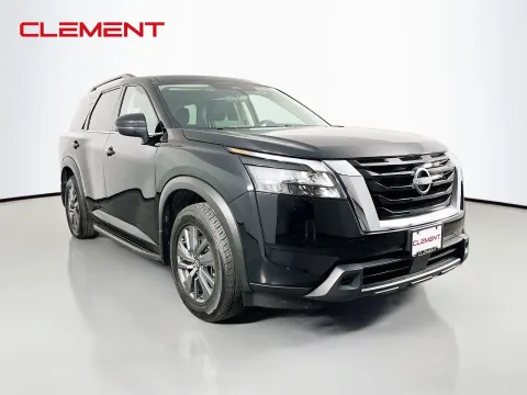 More photos of 2024 Nissan Pathfinder SV at Clement Pre-Owned, MO
