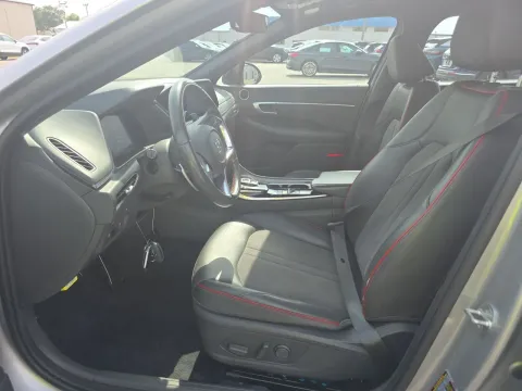 More photos of 2020 Hyundai Sonata SEL Plus at Clement Pre-Owned, MO