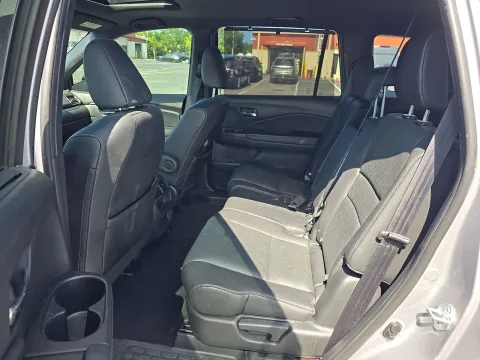 More photos of 2021 Honda Passport EX-L at Clement Pre-Owned, MO