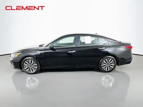 More photos of 2025 Nissan Altima 2.5 SV at Clement Pre-Owned, MO