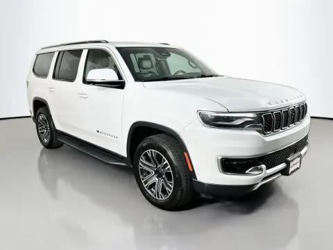 Another view of 2022 Jeep Wagoneer Series III for sale in Florissant, MO at Clement Pre-Owned