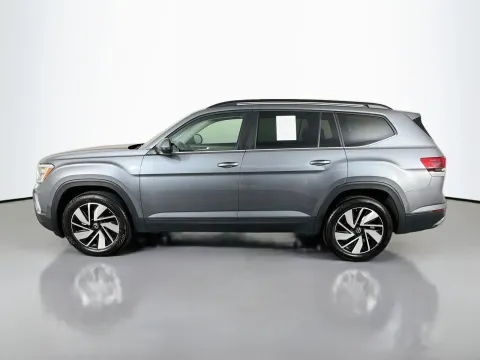 More photos of 2025 Volkswagen Atlas 2.0T SE w/Technology at Clement Pre-Owned, MO
