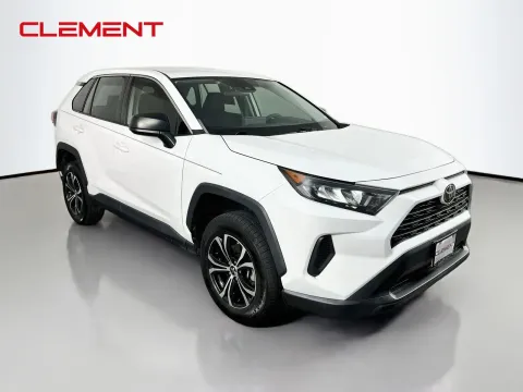 More photos of 2022 Toyota RAV4 LE at Clement Pre-Owned, MO
