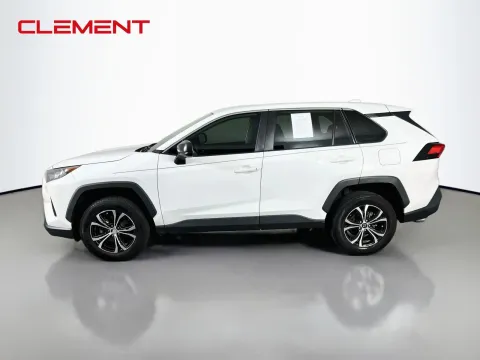 More photos of 2022 Toyota RAV4 LE at Clement Pre-Owned, MO