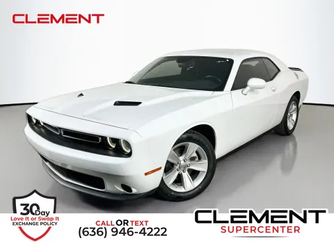 White 2023 Dodge Challenger SXT for sale in Florissant, MO