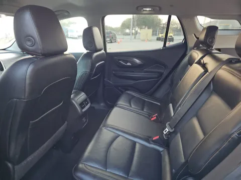 More photos of 2020 GMC Terrain SLT at Clement Pre-Owned, MO
