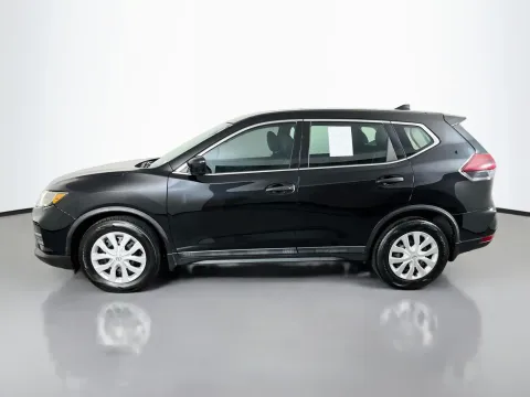 More photos of 2020 Nissan Rogue S at Clement Pre-Owned, MO