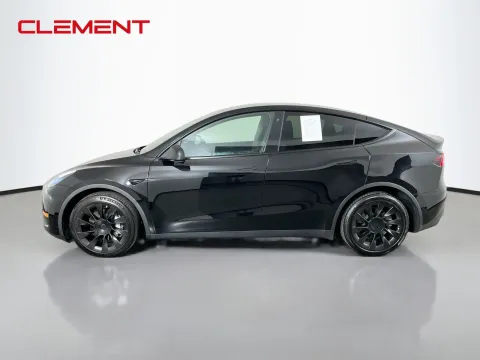 More photos of 2021 Tesla Model Y Long Range at Clement Pre-Owned, MO
