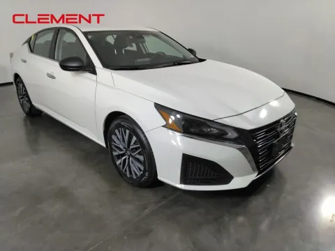 More photos of 2025 Nissan Altima 2.5 SV at Clement Pre-Owned, MO