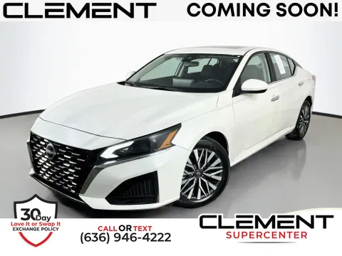 White 2025 Nissan Altima 2.5 SV for sale in Florissant, MO