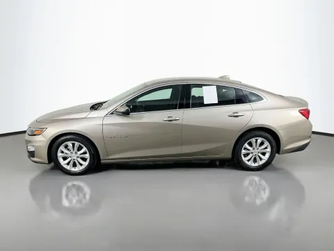More photos of 2024 Chevrolet Malibu LT at Clement Pre-Owned, MO