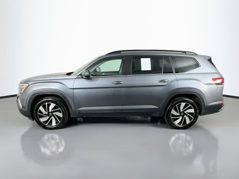 More photos of 2025 Volkswagen Atlas 2.0T SE w/Technology at Clement Pre-Owned, MO