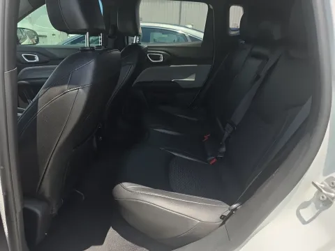 More photos of 2025 Jeep Compass Latitude at Clement Pre-Owned, MO