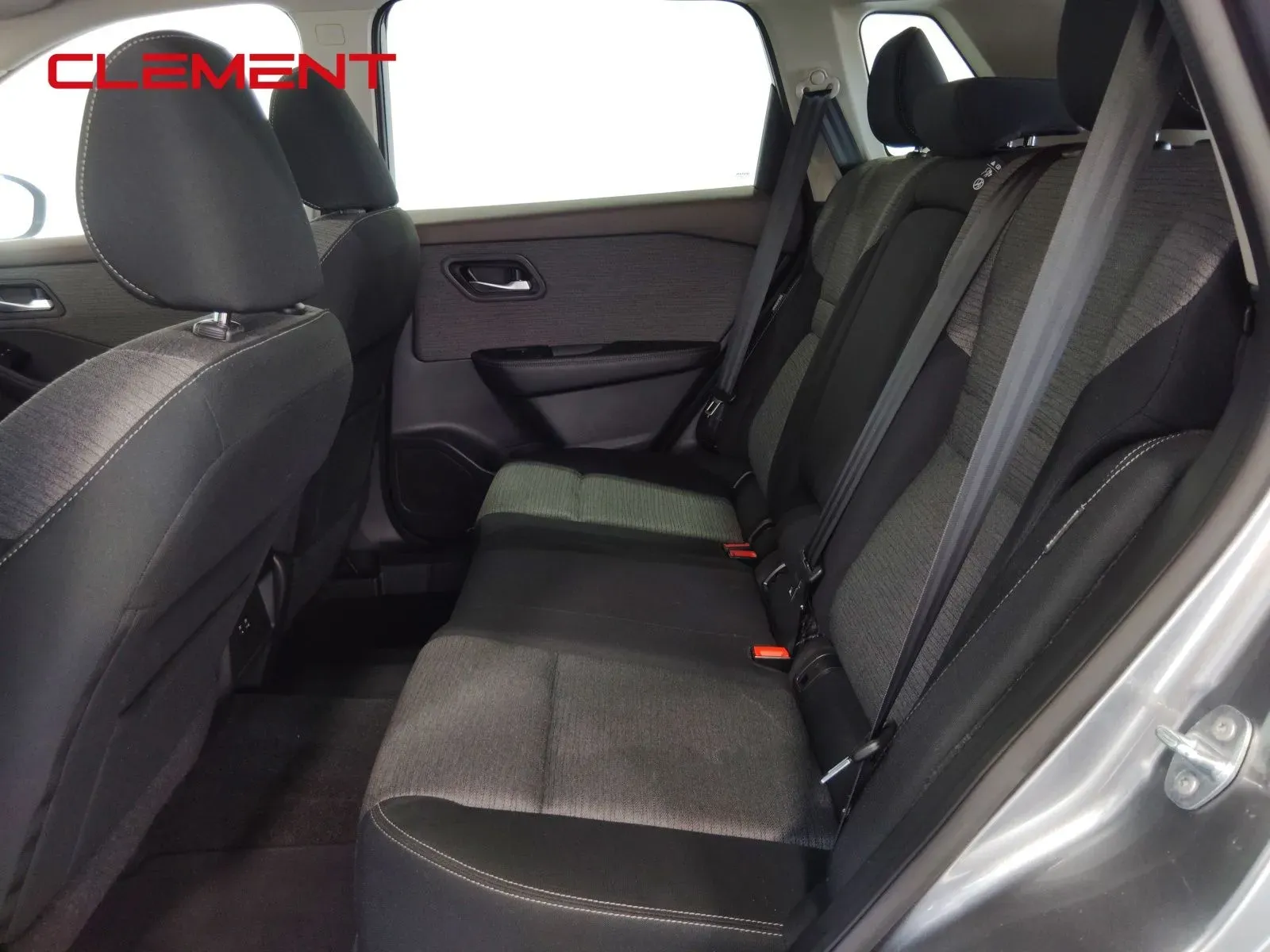 2021 Nissan Rogue SV - Photo 28