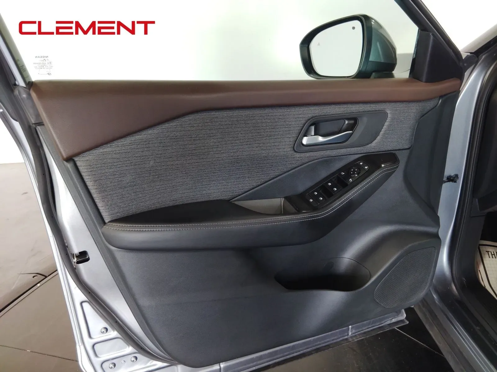 2021 Nissan Rogue SV - Photo 23