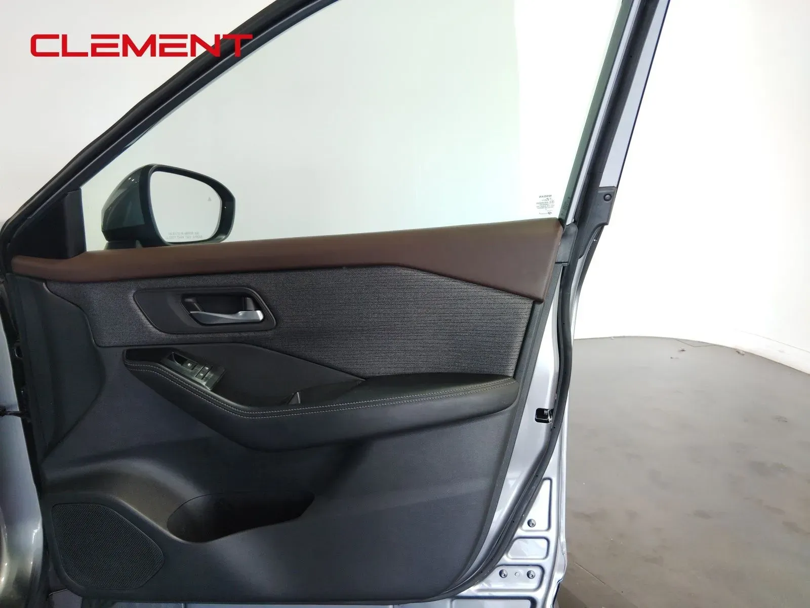 2021 Nissan Rogue SV - Photo 33