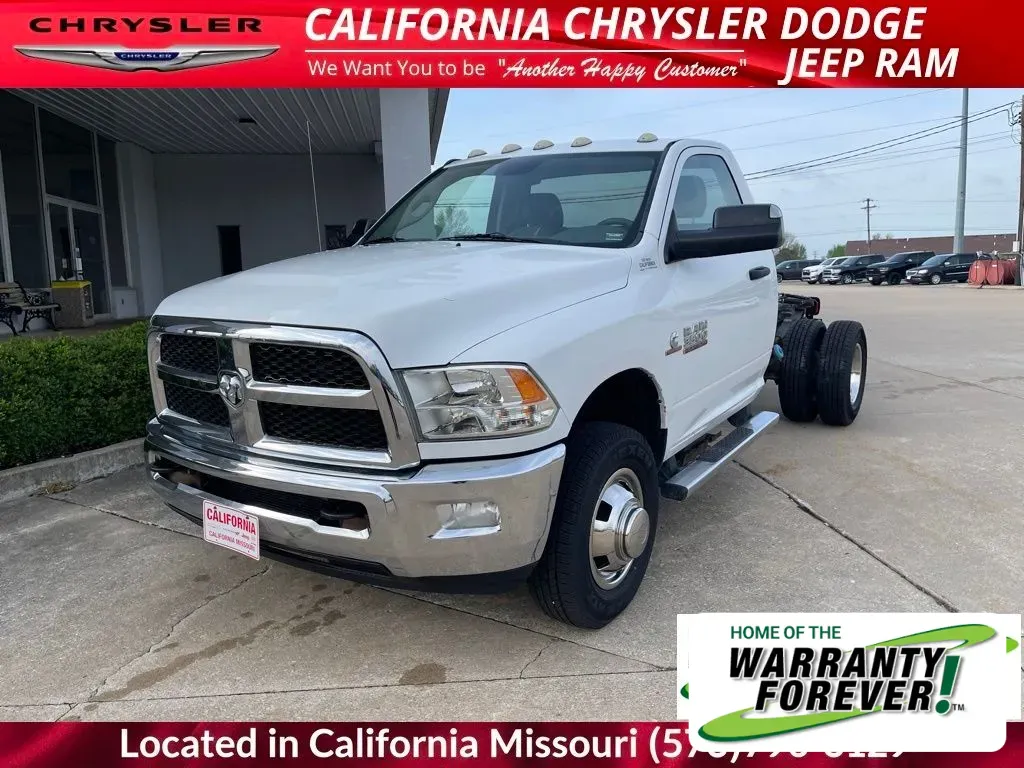 White 2015 Ram 3500 Tradesman for sale in California, MO