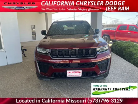 Photos of 2026 Jeep Grand Cherokee Laredo Altitude for sale in California, MO at California CDJR