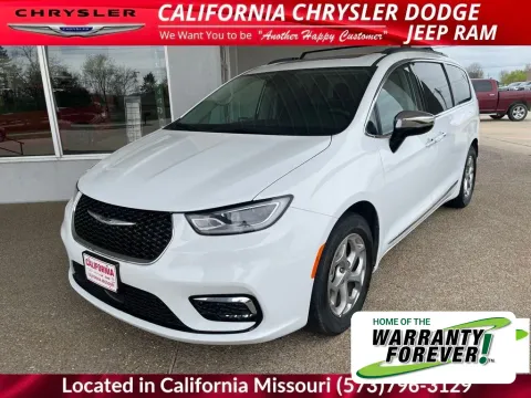 White 2023 Chrysler Pacifica Limited for sale in California, MO