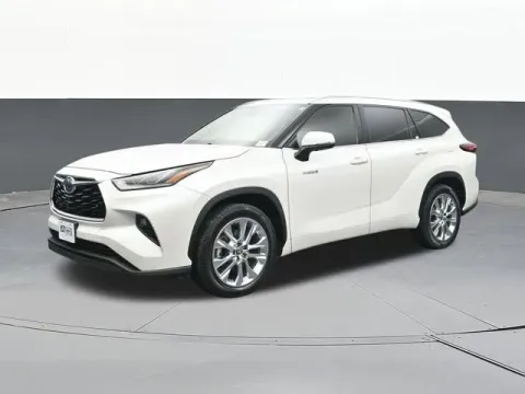 More photos of 2020 Toyota Highlander Hybrid Limited at Jim Norton T-Town Chevrolet, OK