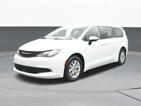 More photos of 2022 Chrysler Voyager LX at Jim Norton T-Town Chevrolet, OK