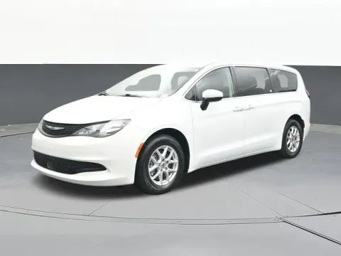 More photos of 2022 Chrysler Voyager LX at Jim Norton T-Town Chevrolet, OK