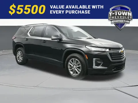 Black 2023 Chevrolet Traverse LT for sale in Tulsa, OK