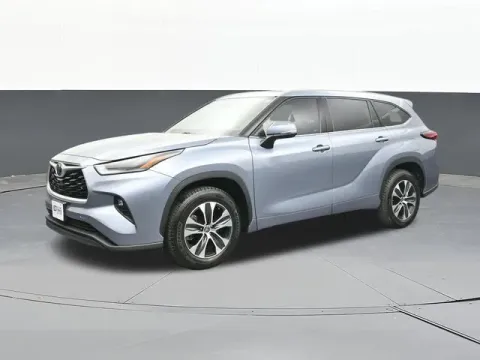 More photos of 2021 Toyota Highlander XLE at Jim Norton T-Town Chevrolet, OK