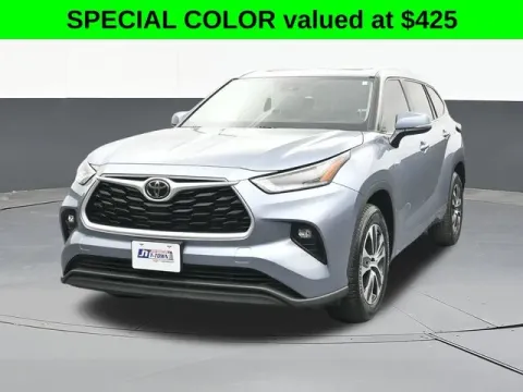 Photos of 2021 Toyota Highlander XLE for sale in Tulsa, OK at Jim Norton T-Town Chevrolet