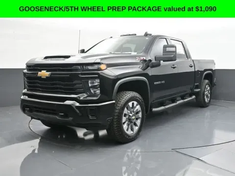 More photos of 2026 Chevrolet Silverado 2500HD Custom at Jim Norton T-Town Chevrolet, OK