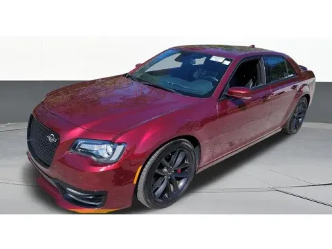 More photos of 2023 Chrysler 300 C at Jim Norton T-Town Chevrolet, OK