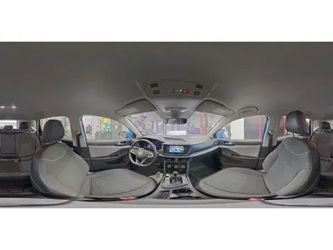 More photos of 2023 Volkswagen Taos 1.5T SE at Jim Norton T-Town Chevrolet, OK