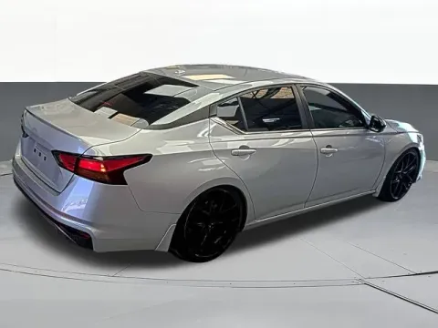 More photos of 2022 Nissan Altima 2.5 SR at Jim Norton T-Town Chevrolet, OK