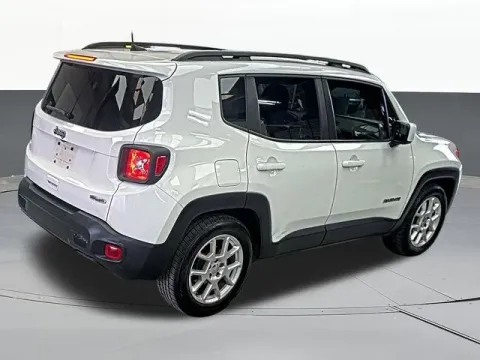 More photos of 2021 Jeep Renegade Latitude at Jim Norton T-Town Chevrolet, OK