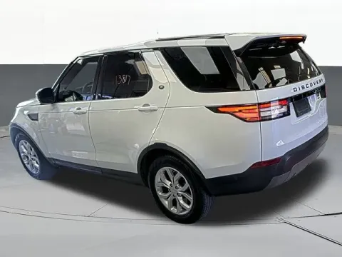 Another view of 2019 Land Rover Discovery SE for sale in Tulsa, OK at Jim Norton T-Town Chevrolet