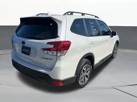 More photos of 2022 Subaru Forester Premium at Jim Norton T-Town Chevrolet, OK