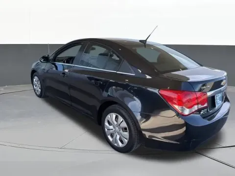 More photos of 2012 Chevrolet Cruze LS at Jim Norton T-Town Chevrolet, OK