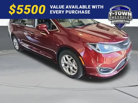 Red 2020 Chrysler Pacifica Touring L for sale in Tulsa, OK