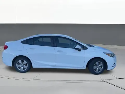 More photos of 2017 Chevrolet Cruze LS at Jim Norton T-Town Chevrolet, OK
