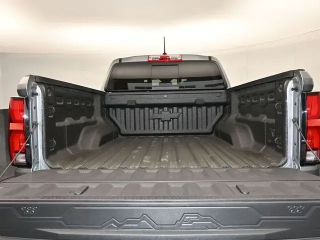 2026 Chevrolet Colorado ZR2 - Photo 37