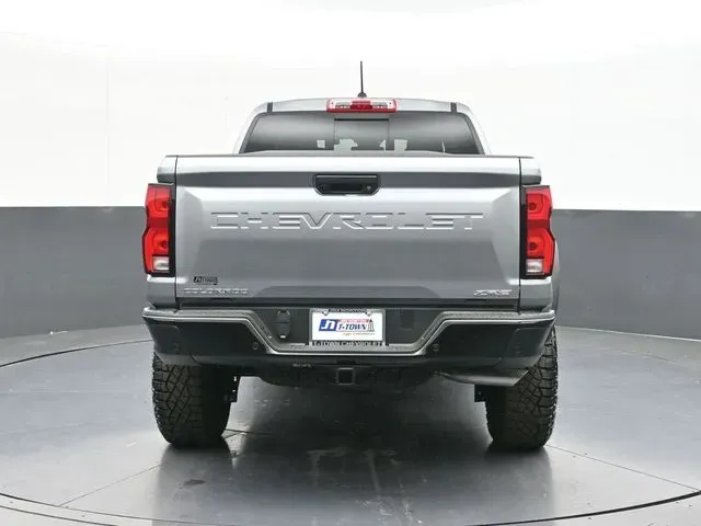 2026 Chevrolet Colorado ZR2 - Photo 8