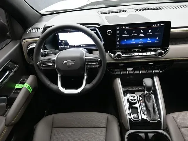 2026 Chevrolet Colorado ZR2 - Photo 20