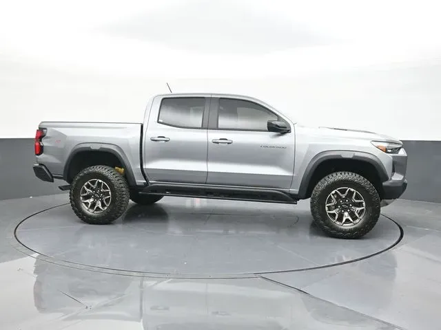 2026 Chevrolet Colorado ZR2 - Photo 13