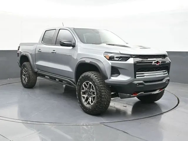 2026 Chevrolet Colorado ZR2 - Photo 15