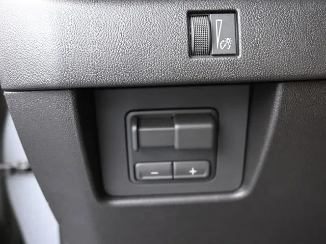 2026 Chevrolet Colorado ZR2 - Photo 33