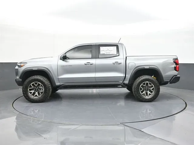 2026 Chevrolet Colorado ZR2 - Photo 6