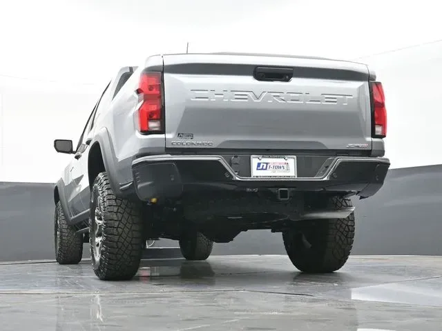 2026 Chevrolet Colorado ZR2 - Photo 43