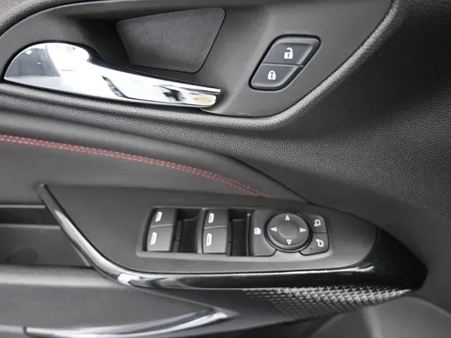 2026 Chevrolet Trax RS - Photo 31