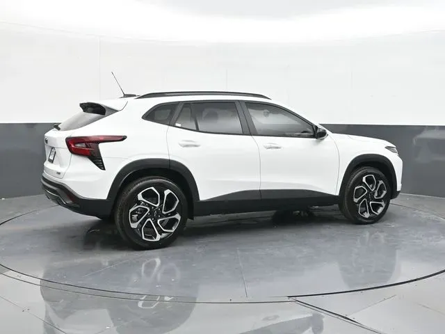 2026 Chevrolet Trax RS - Photo 11